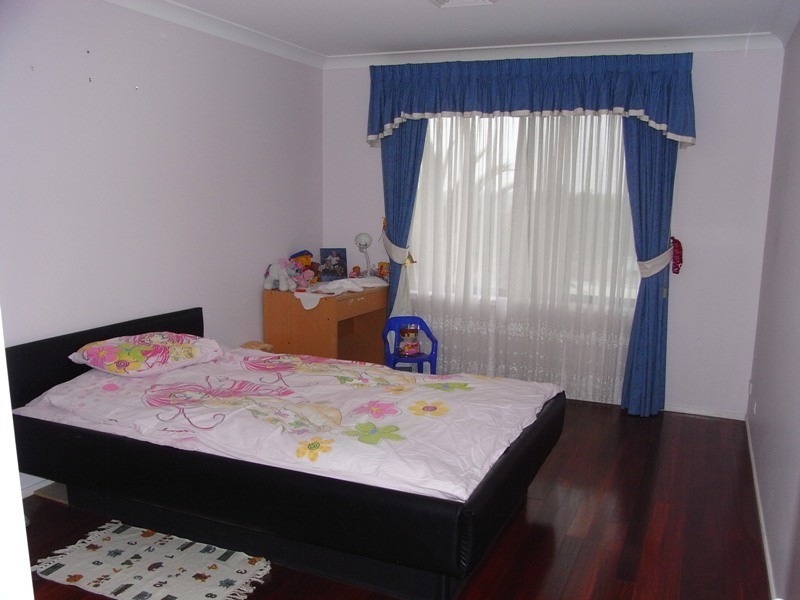 4 Yukka Road, Regents Park NSW 2143