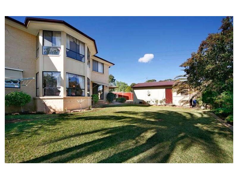 4 Yukka Road, Regents Park NSW 2143