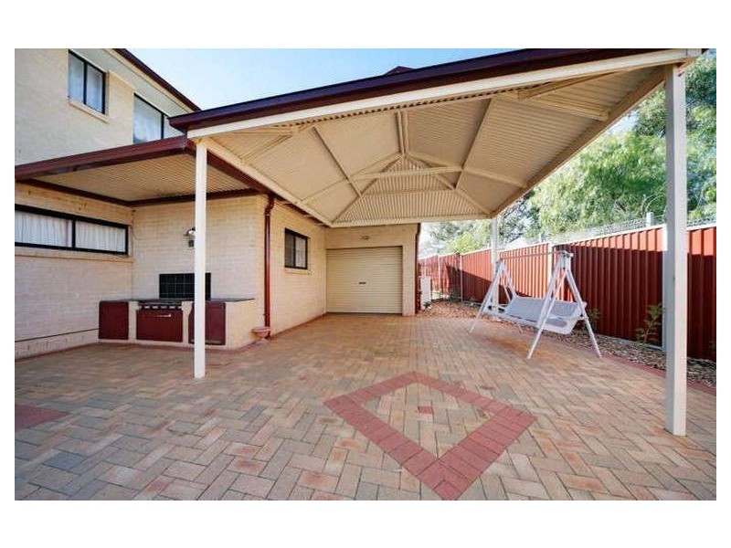 4 Yukka Road, Regents Park NSW 2143