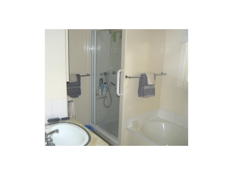 11 Bank Street, Windsor QLD 4030