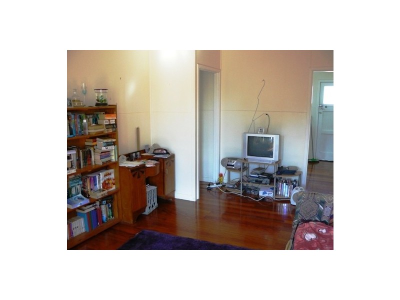 6 Boongall Road, Camp Hill QLD 4152