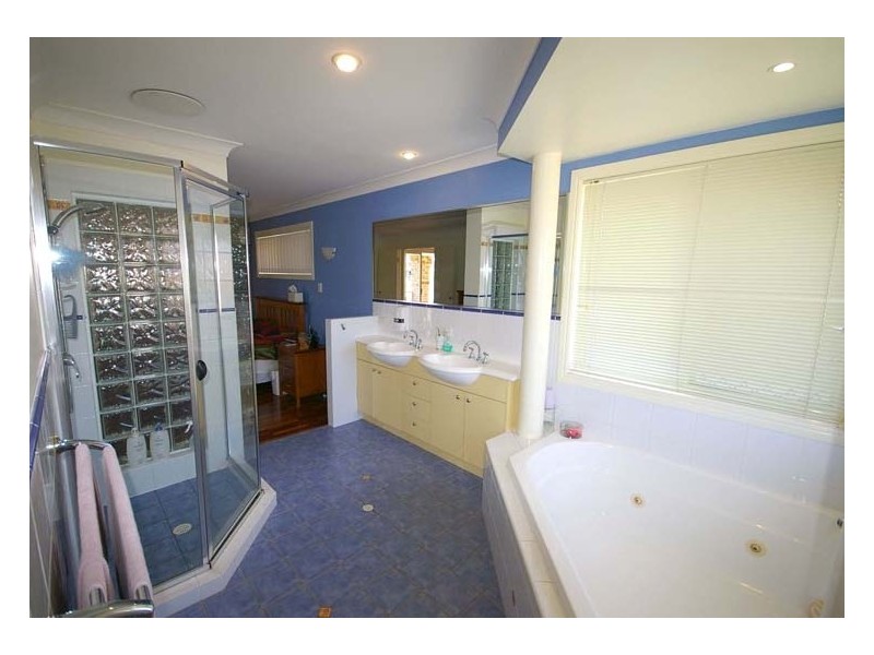 3 Helena Street, Wellington Point QLD 4160