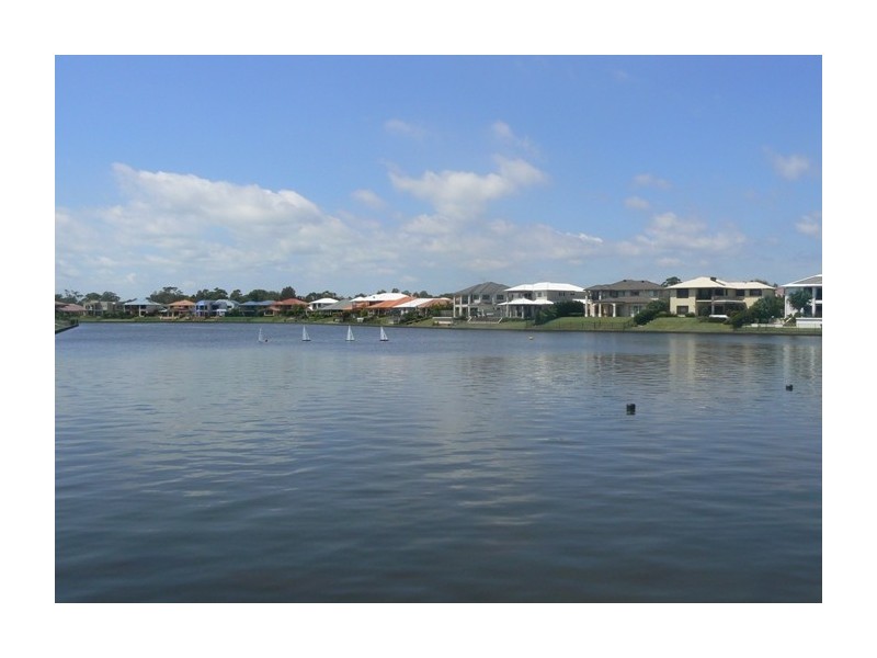 21 Allan Day Drive, Wellington Point QLD 4160