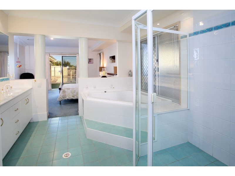 21 Allan Day Drive, Wellington Point QLD 4160
