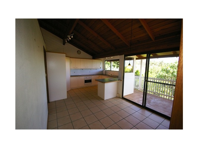 4 Ernest Street, Birkdale QLD 4159