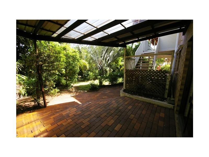 4 Ernest Street, Birkdale QLD 4159