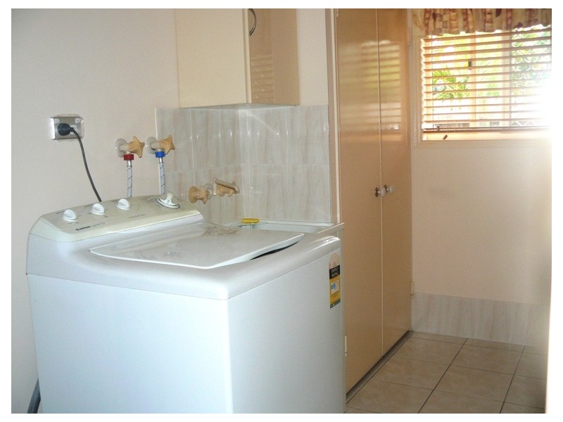 1 Amber Place, Alexandra Hills QLD 4161
