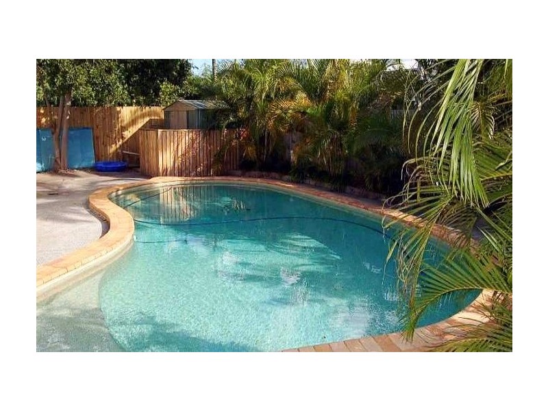 56 Cavell Road, Birkdale QLD 4159