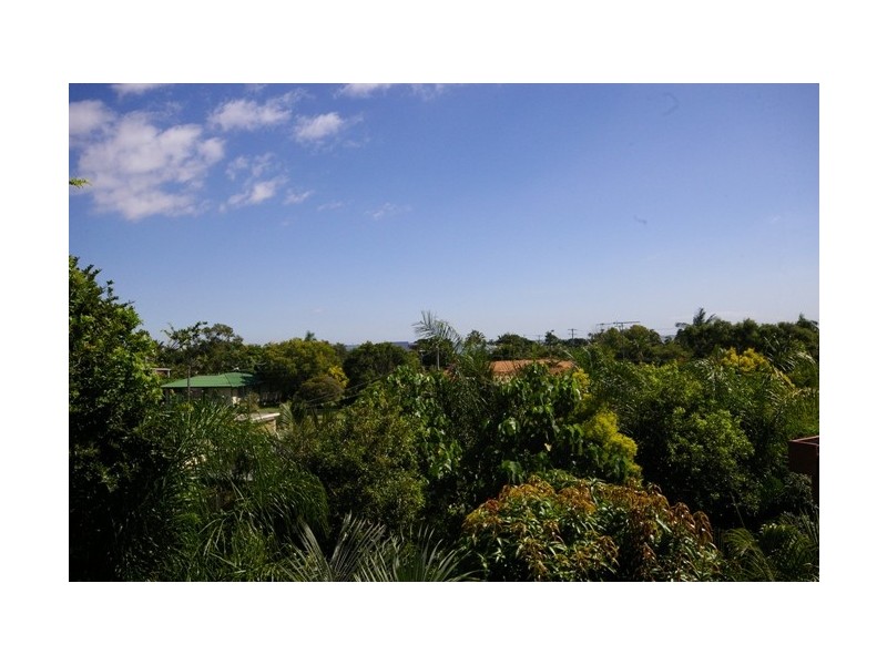 4 Ernest Street, Birkdale QLD 4159