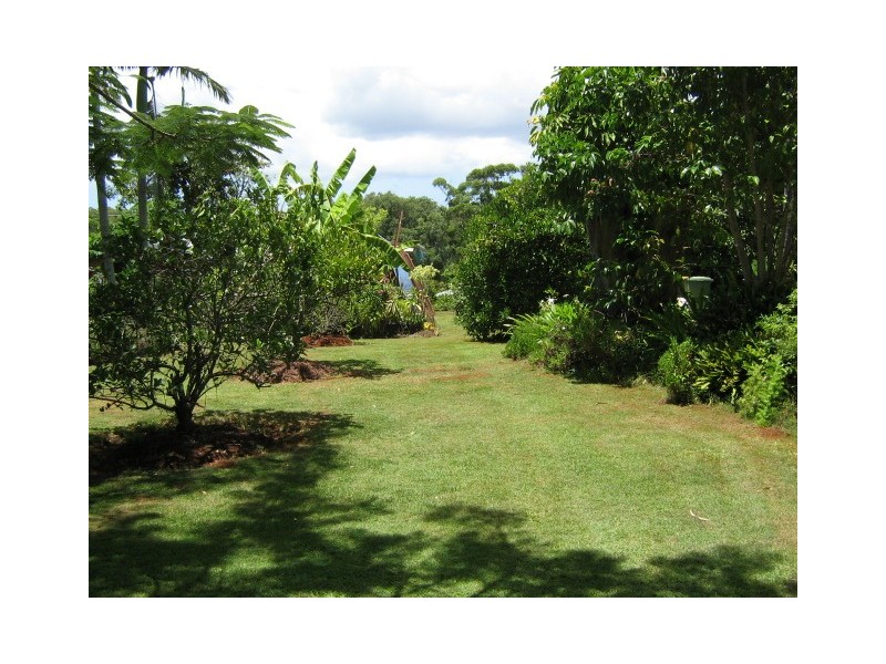 34-36 Leonie Crescent, Lamb Island QLD 4184