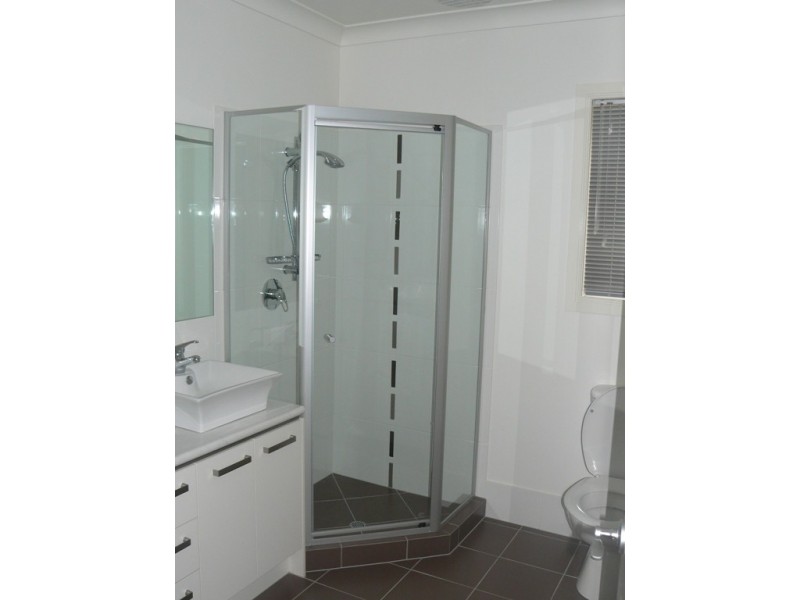 4 Raife Close, Wellington Point QLD 4160