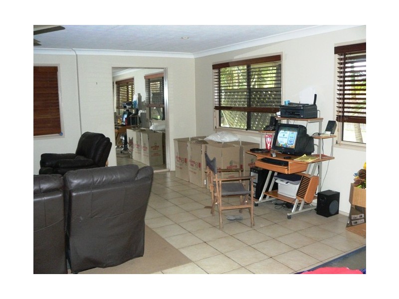 1 Sheena Street, Wellington Point QLD 4160