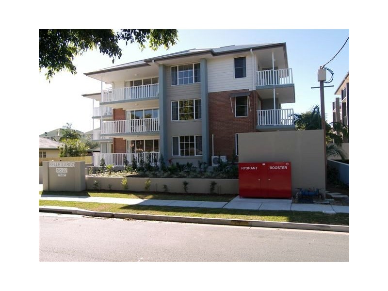 4/27 Walton Street, Southport QLD 4215