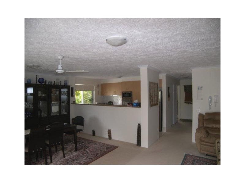 4/27 Walton Street, Southport QLD 4215