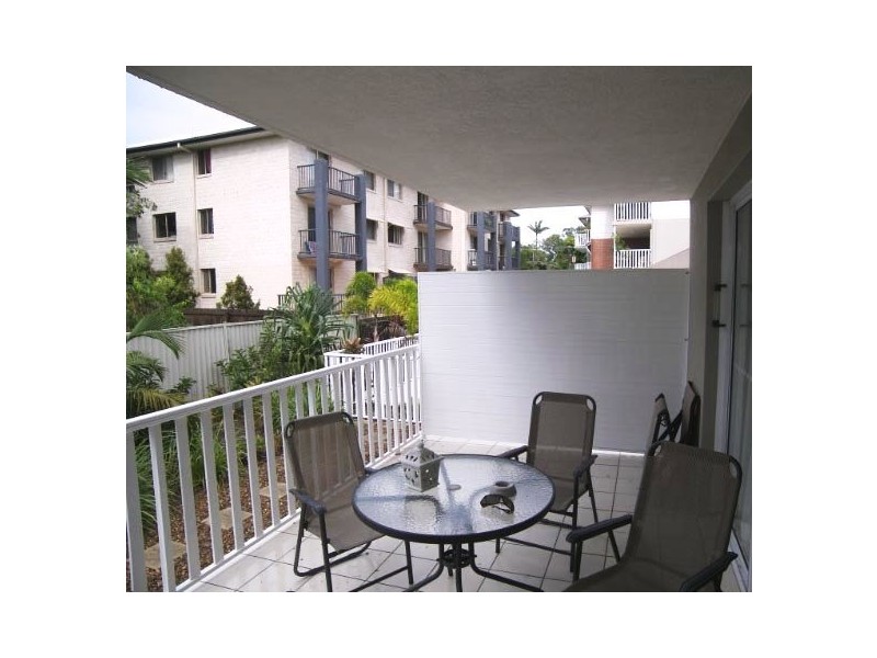 4/27 Walton Street, Southport QLD 4215