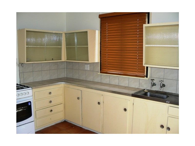 93 Thomas Street, Birkdale QLD 4159