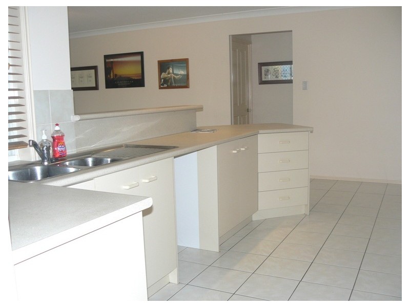 1 Amber Place, Alexandra Hills QLD 4161