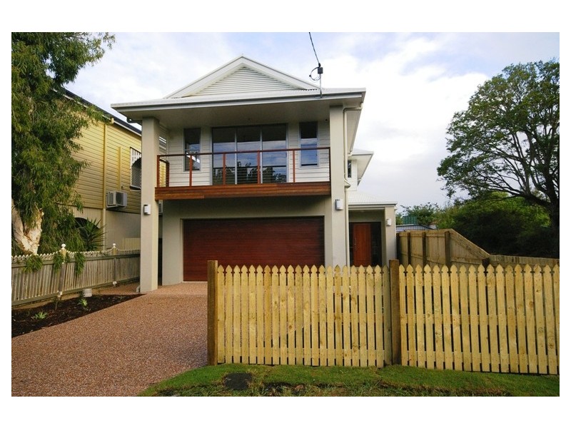 32 Waterview Avenue, Wynnum QLD 4178