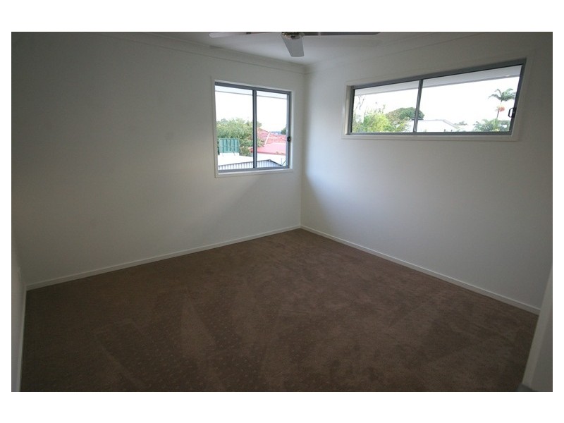 32 Waterview Avenue, Wynnum QLD 4178