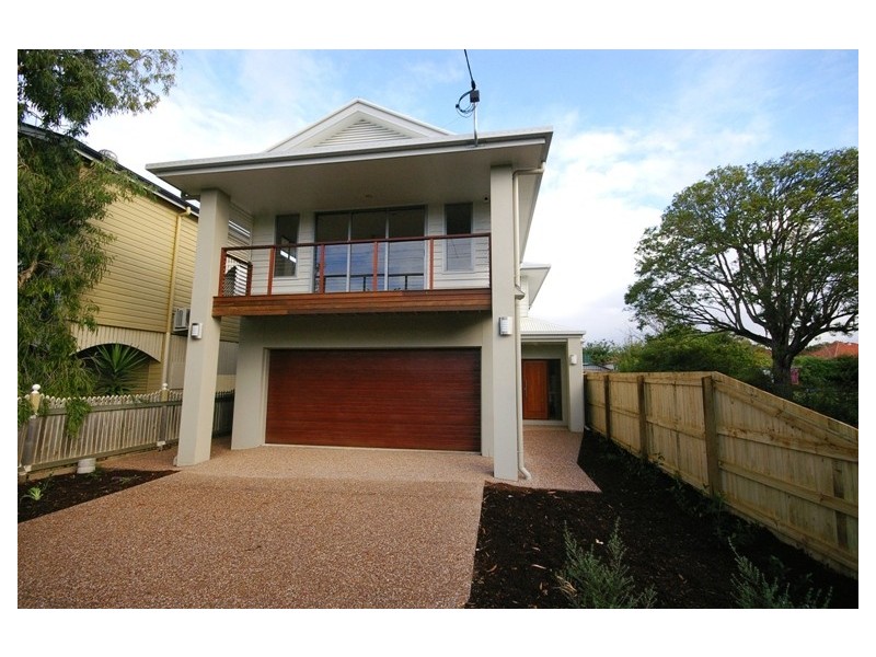 32 Waterview Avenue, Wynnum QLD 4178