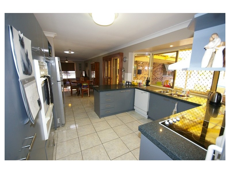 38 Riverton Drive, Wellington Point QLD 4160