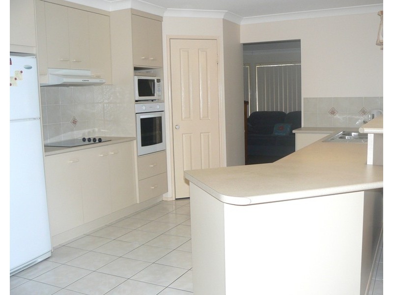 1 Amber Place, Alexandra Hills QLD 4161