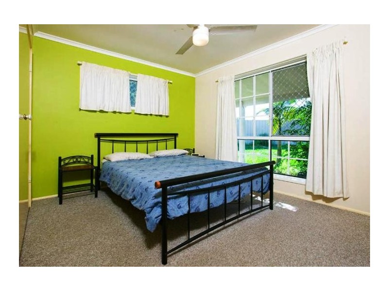 1 Anita Street, Redland Bay QLD 4165