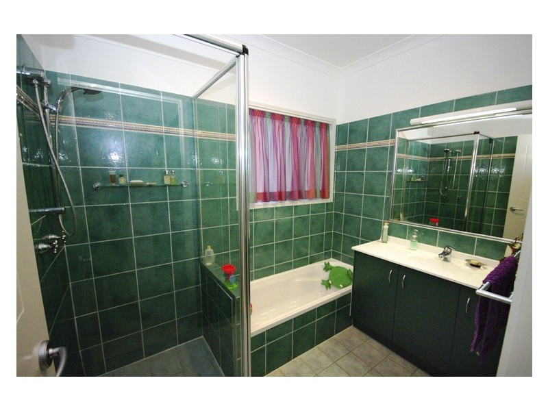 276 Queens Esplanade, Thorneside QLD 4158