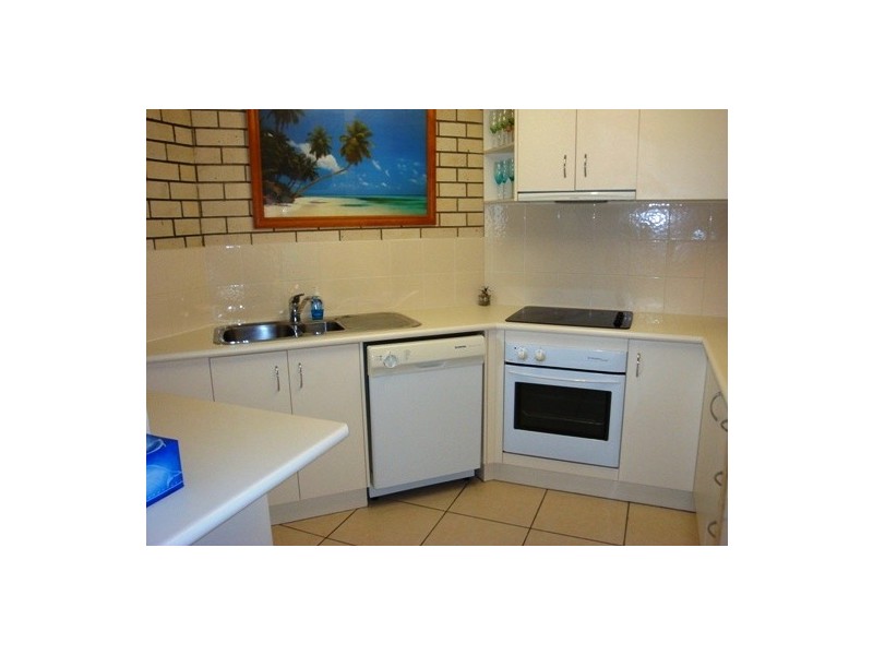 2/46 Alexandra Parade, Maroochydore QLD 4558