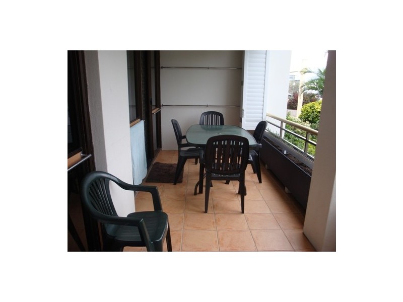 2/46 Alexandra Parade, Maroochydore QLD 4558