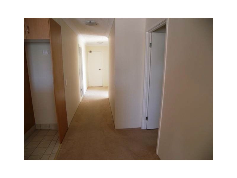 0/27 Walton Street, Southport QLD 4215