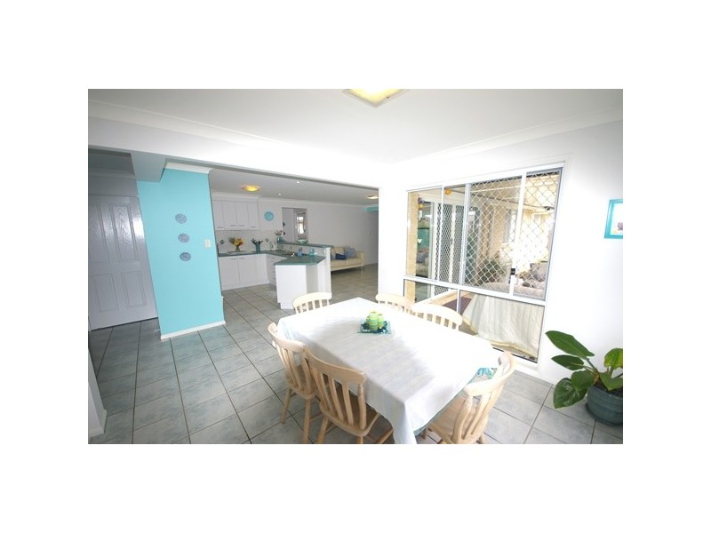 16 Haig Street, Birkdale QLD 4159