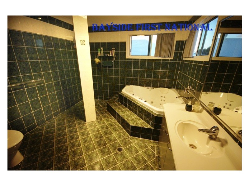 276 Queens Esplanade, Thorneside QLD 4158