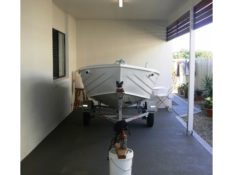 69 Spinnaker Cct, Redland Bay QLD 4165