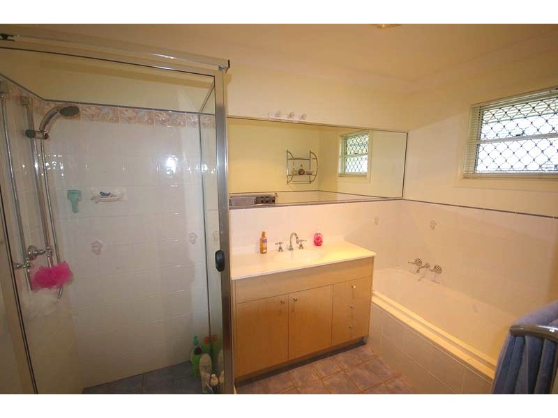 3 Helena Street, Wellington Point QLD 4160