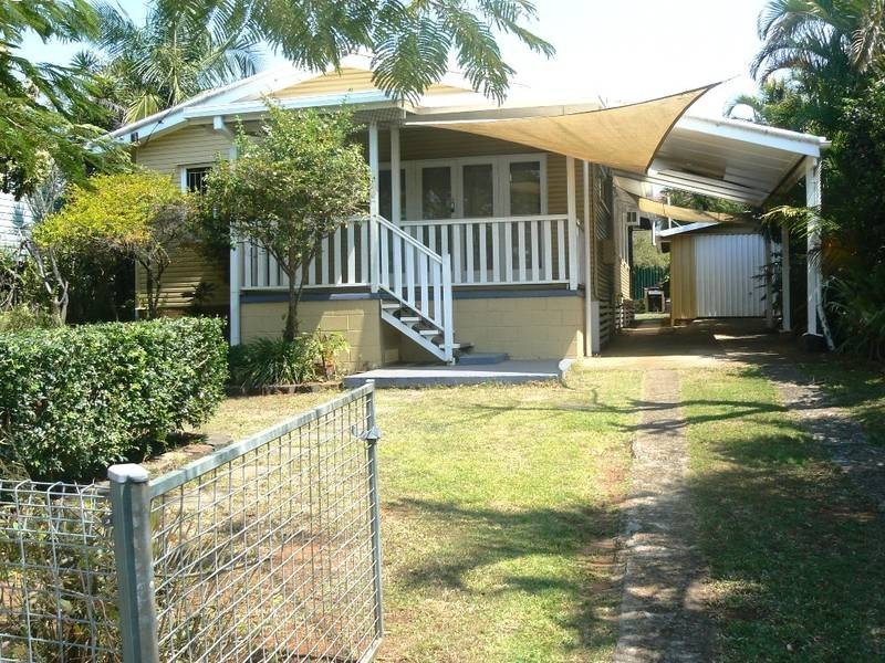 12 Bonniebrae Street, Wynnum West QLD 4178