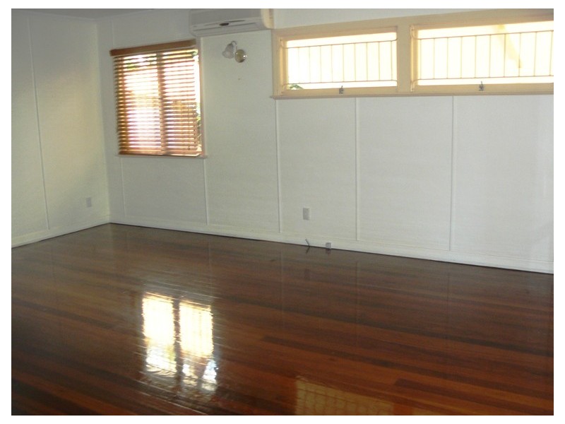 12 Bonniebrae Street, Wynnum West QLD 4178