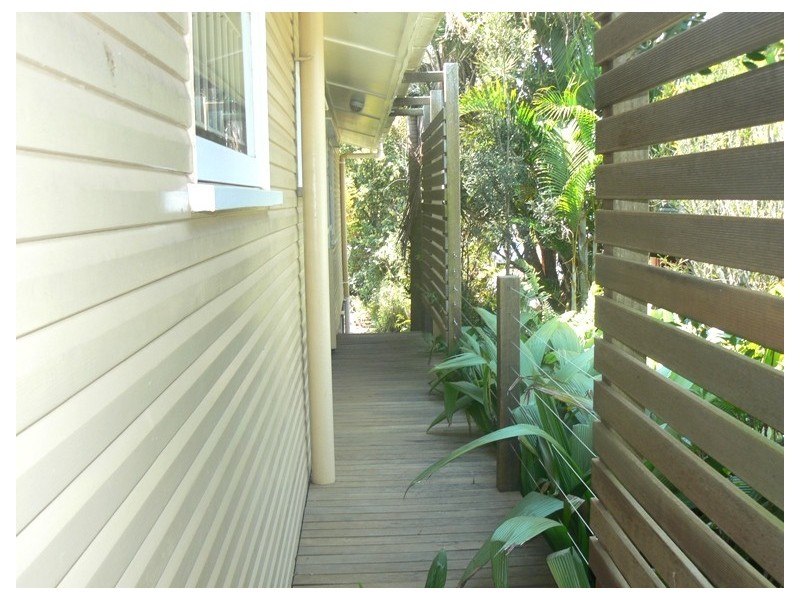 12 Bonniebrae Street, Wynnum West QLD 4178
