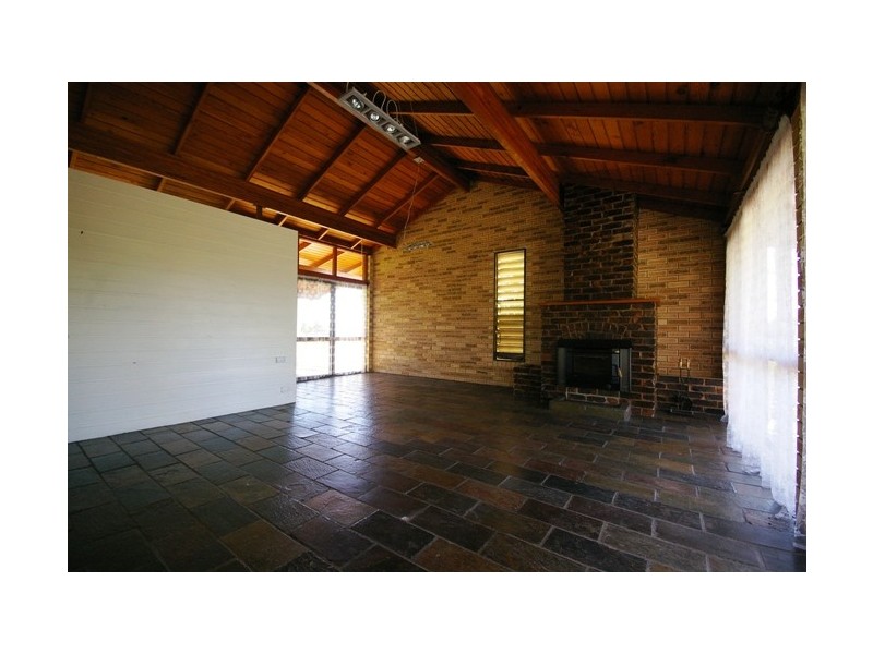 4 Ernest Street, Birkdale QLD 4159