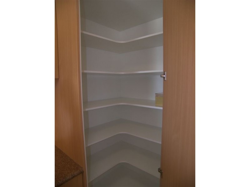 27 Walton Street, Southport QLD 4215