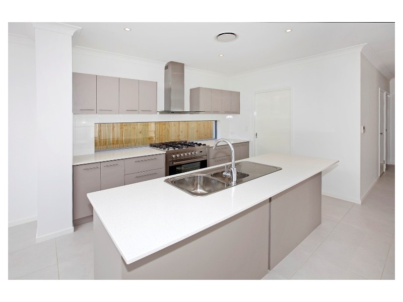 79 Thorneside Road, Thorneside QLD 4158