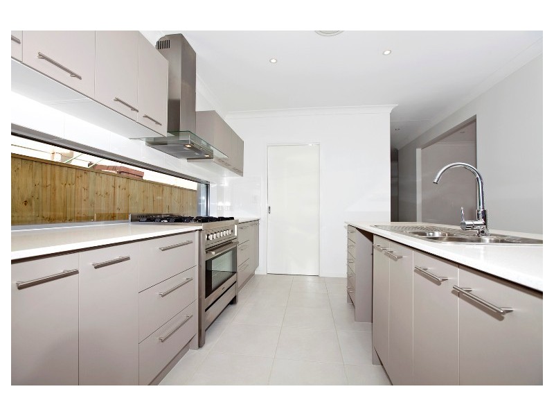 79 Thorneside Road, Thorneside QLD 4158