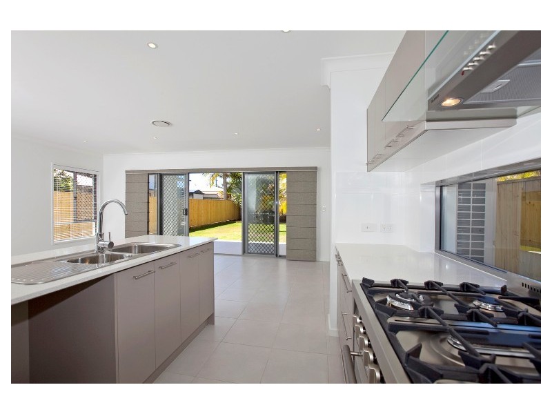 79 Thorneside Road, Thorneside QLD 4158