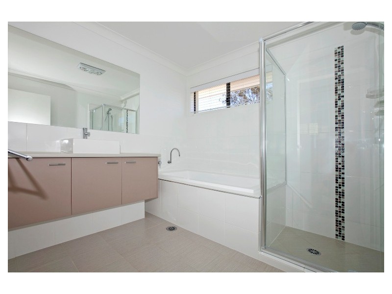 79 Thorneside Road, Thorneside QLD 4158