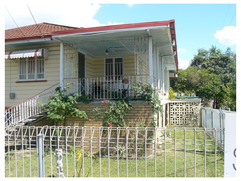147 Pine Street, Wynnum QLD 4178