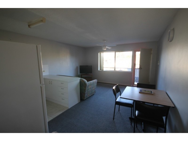 4/22 Leonard Ave, Surfers Paradise QLD 4217