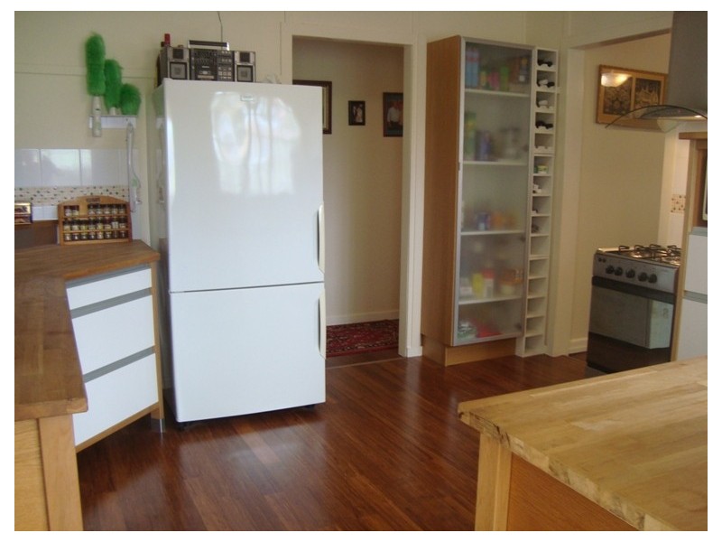 22 Harman Street, Manly QLD 4179