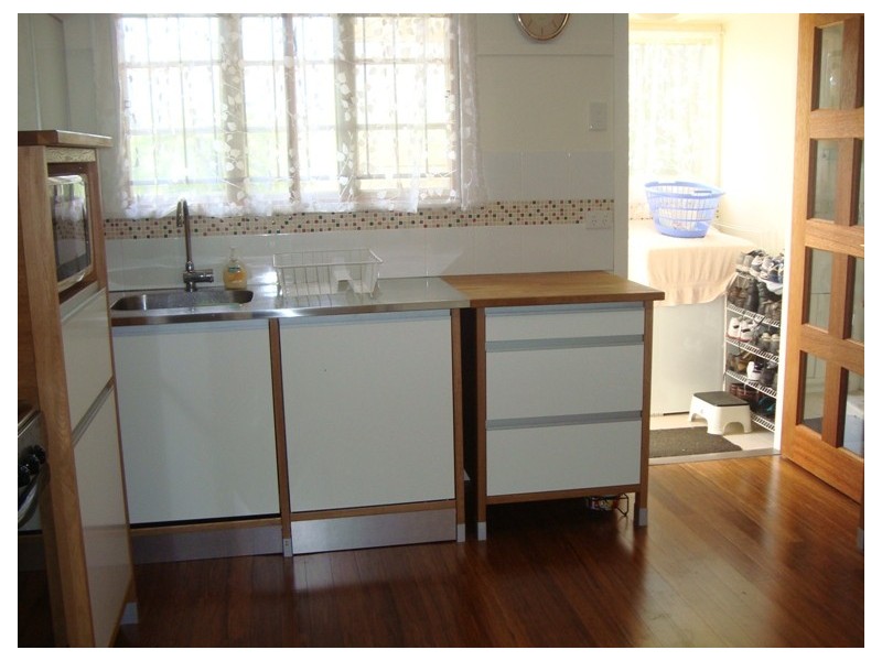 22 Harman Street, Manly QLD 4179