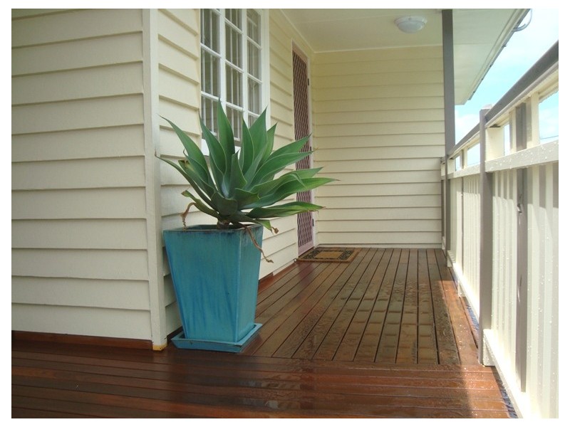 22 Harman Street, Manly QLD 4179