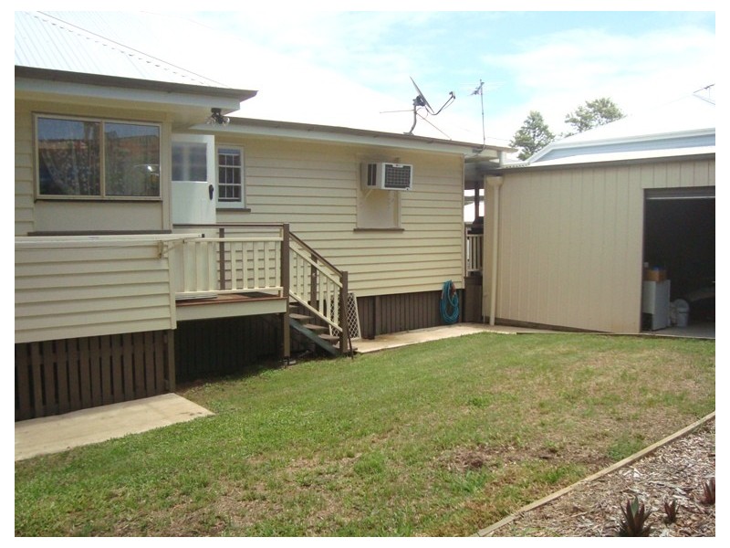 22 Harman Street, Manly QLD 4179